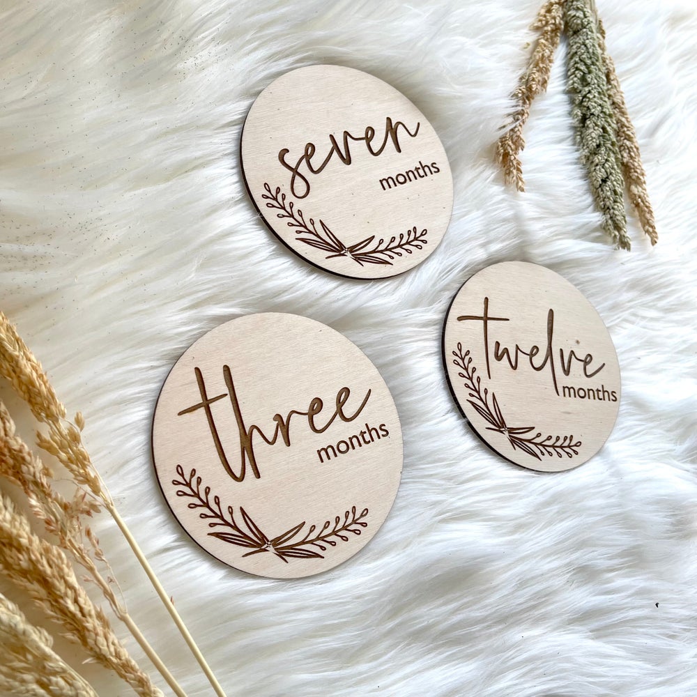 Monthly Milestone Set - Floral Inspired